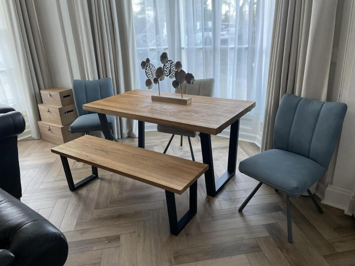 Stunning 2-Bed-2Bath Apt In Whitby With Parking Apartment Екстериор снимка